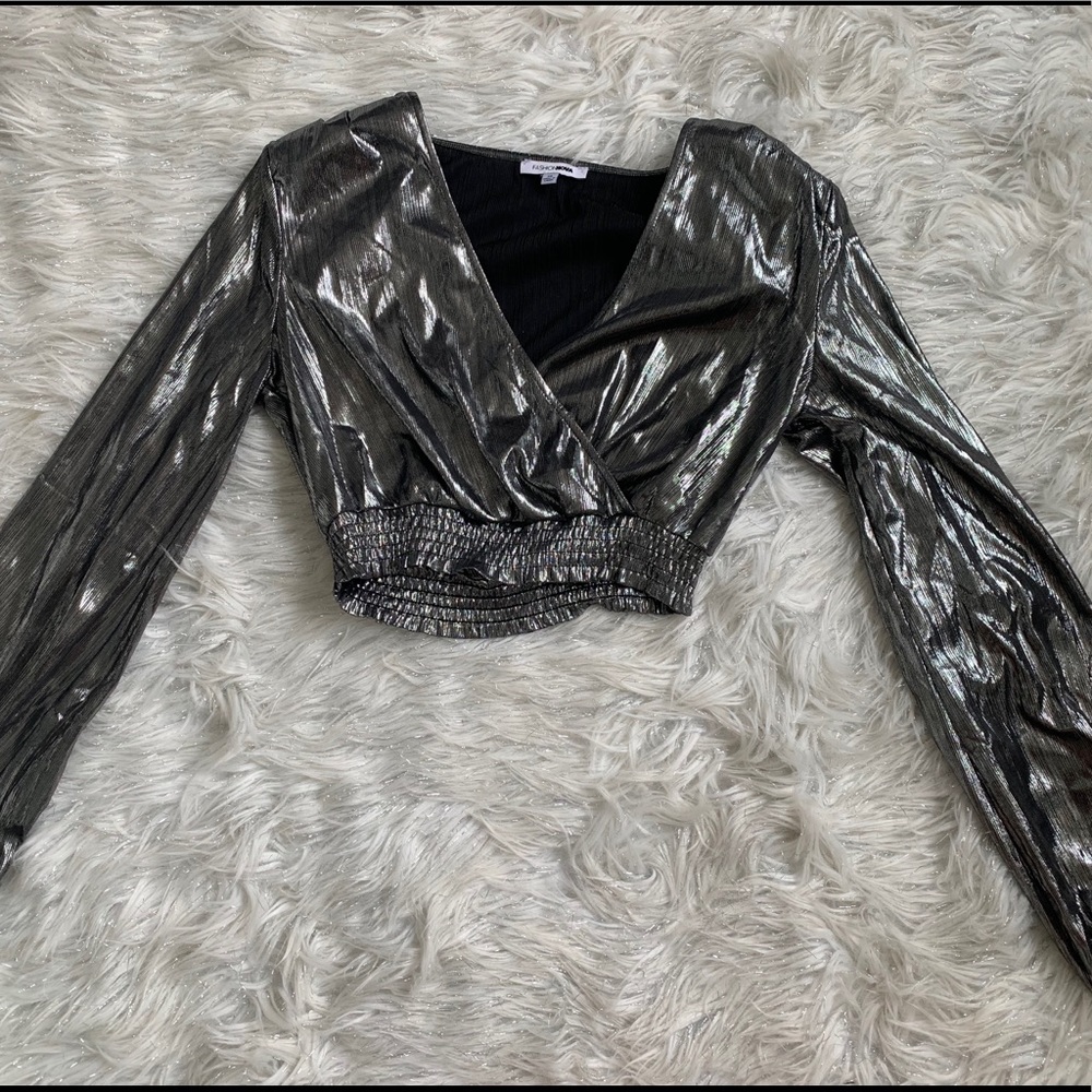 longsleeve crop top